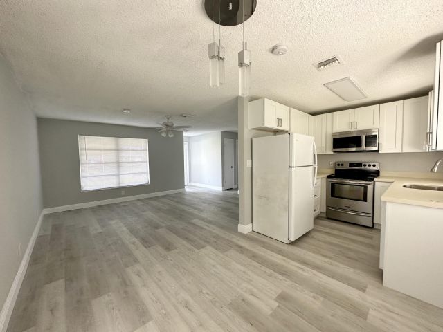 Home for rent at 4371 NW 1st Terrace - photo 6590636