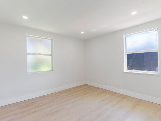 Home for rent at 1108 W 33rd Street - photo 6590689