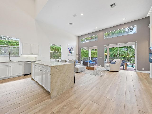 Home for rent at 8405 Legend Club Drive - photo 6596638