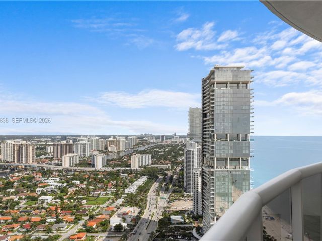 Apartment for sale  Unit #5301 - photo 6591762