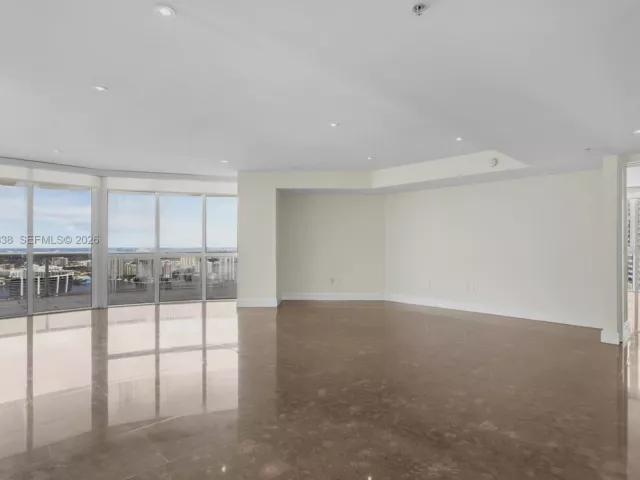 3-bedroom condo for sale in Sunny Isles Beach - 18201 Collins Ave 5301 - MondialRealty