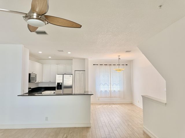 Home for rent at 332 Atlantic Grove Way - photo 6594719