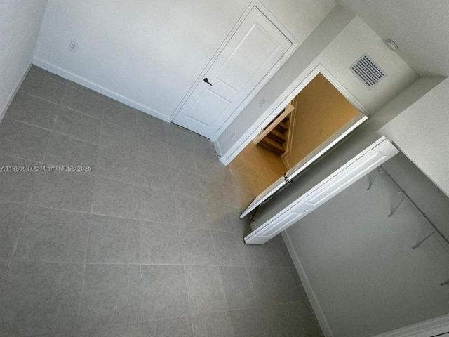 3-bedroom home for sale in Homestead - 16270 SW 292nd St - MondialRealty