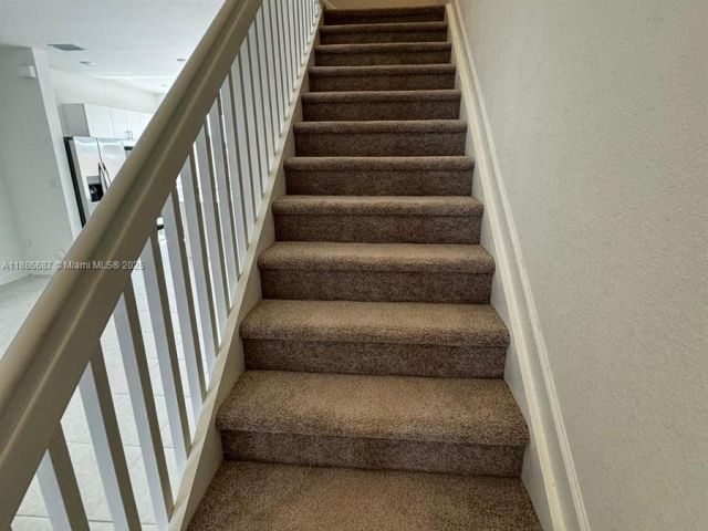 3-bedroom home for sale in Homestead - 16270 SW 292nd St - MondialRealty