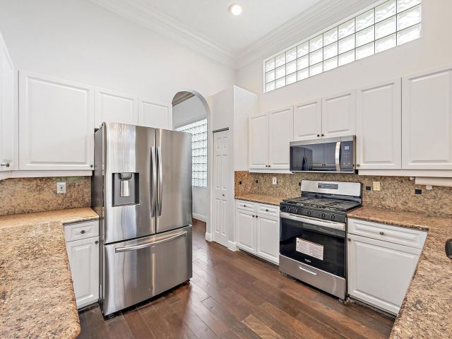 Home for sale at 10906 Grande Boulevard - photo 6596167