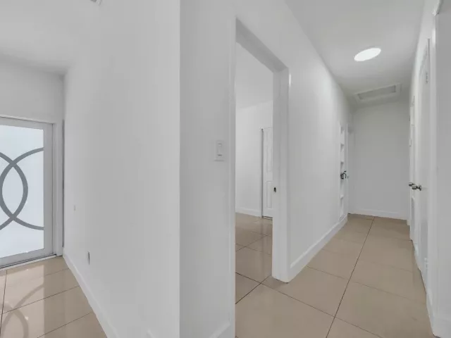 3-bedroom home for sale in Miami - 16010 NE 5th Avenue - MondialRealty