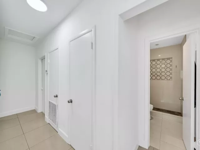 3-bedroom home for sale in Miami - 16010 NE 5th Avenue - MondialRealty