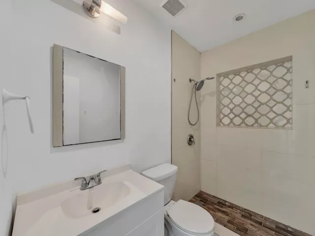 3-bedroom home for sale in Miami - 16010 NE 5th Avenue - MondialRealty