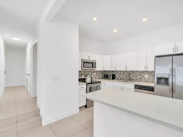 3-bedroom home for sale in Miami - 16010 NE 5th Avenue - MondialRealty