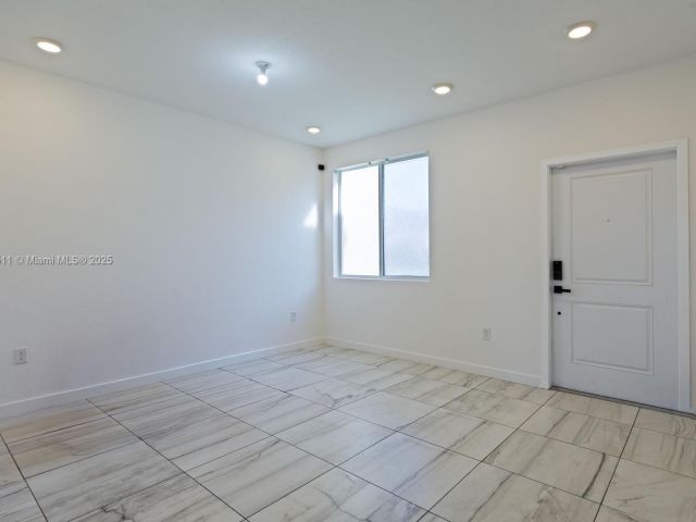 3-bedroom home for rent in Homestead - 1014 SE 23rd Ave - MondialRealty