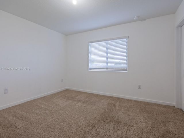 3-bedroom home for rent in Homestead - 1014 SE 23rd Ave - MondialRealty