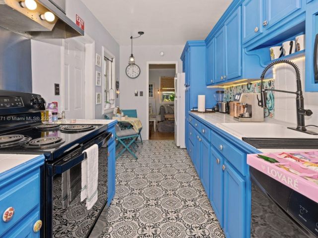 Home for rent at 1701 Fletcher St - photo 7446217