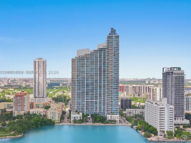 3-bedroom condo for sale in Miami - 2020 N Bayshore Dr 2702 - MondialRealty