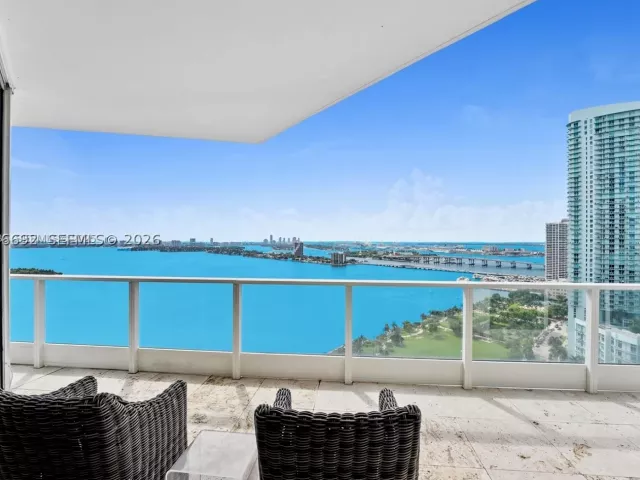 3-bedroom condo for sale in Miami - 2020 N Bayshore Dr 2702 - MondialRealty