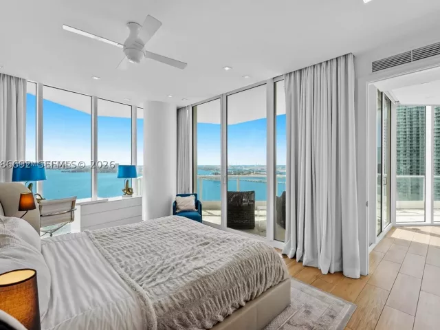 3-bedroom condo for sale in Miami - 2020 N Bayshore Dr 2702 - MondialRealty