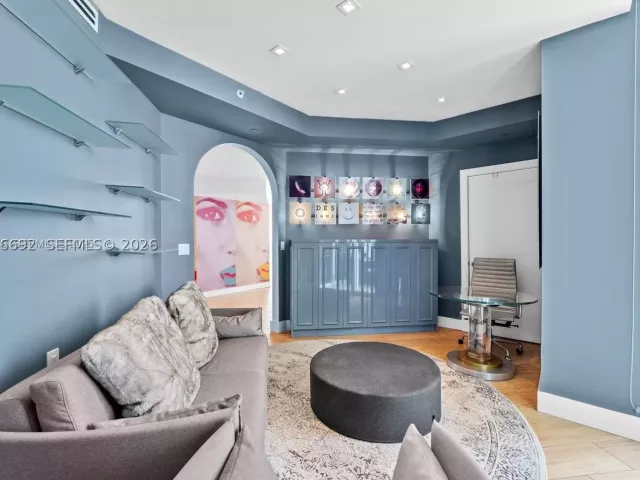 3-bedroom condo for sale in Miami - 2020 N Bayshore Dr 2702 - MondialRealty