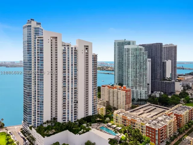 3-bedroom condo for sale in Miami - 2020 N Bayshore Dr 2702 - MondialRealty