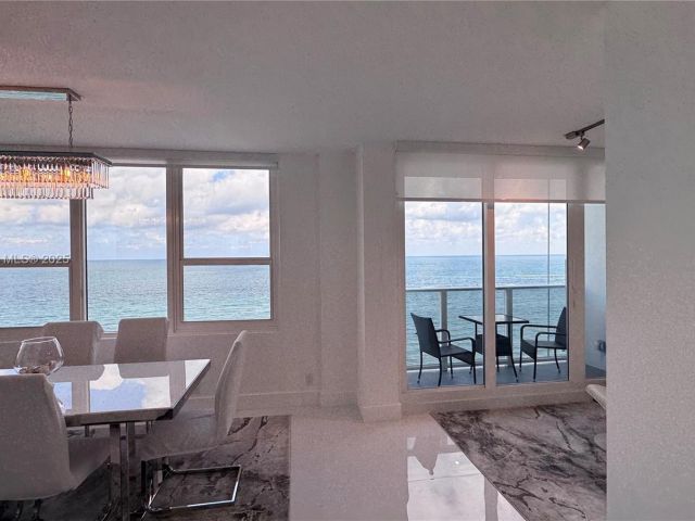 Apartment for rent  Unit #912 - photo 7292562