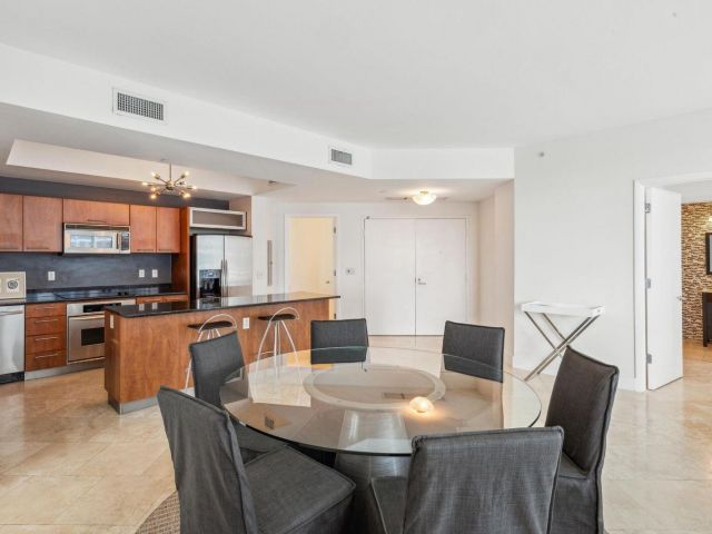 Apartment for sale  Unit #2-705 - photo 6596262