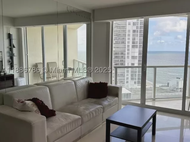 2-bedroom condo for sale in Sunny Isles Beach - 16699 Collins Ave 1806 - MondialRealty