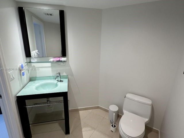 Apartment for sale  Unit #1806 - photo 6590700