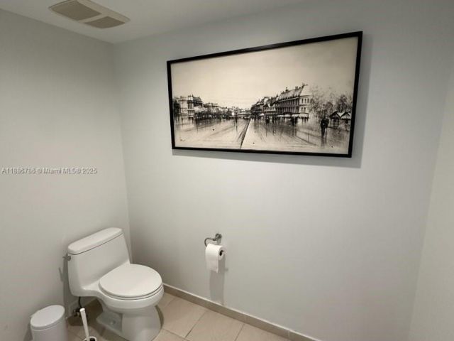 Apartment for sale  Unit #1806 - photo 6590701