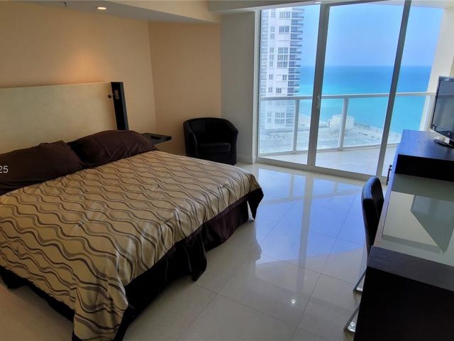 Apartment for sale  Unit #1806 - photo 6590703