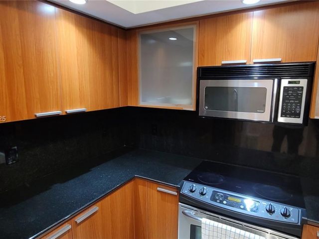 Apartment for sale  Unit #1806 - photo 6590705