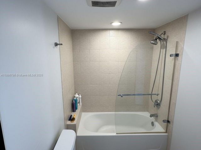 Apartment for sale  Unit #1806 - photo 6651110