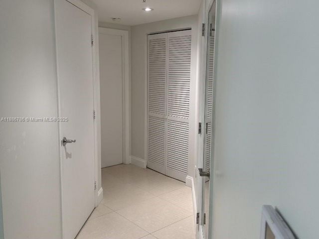 Apartment for sale  Unit #1806 - photo 6651113