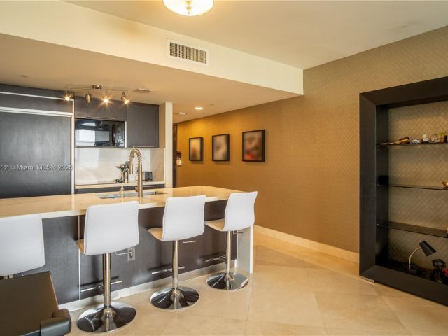 Apartment for sale  Unit #3509 - photo 6598981
