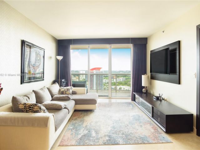 Apartment for sale  Unit #3509 - photo 6598989