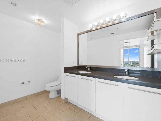 Apartment for sale  Unit #3305 - photo 6597470