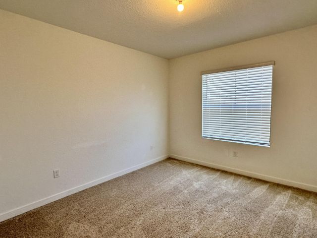 Home for rent at 166 SE 5th Court - photo 6588792