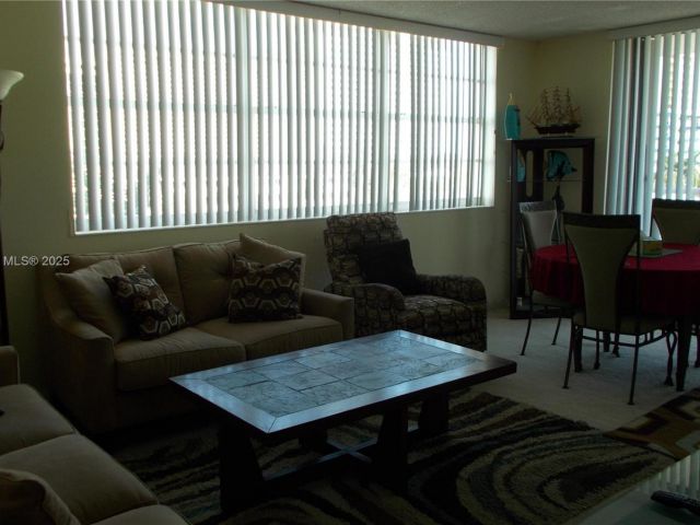 2-bedroom condo for rent in Hallandale Beach - 3161 S Ocean Dr 505 - MondialRealty