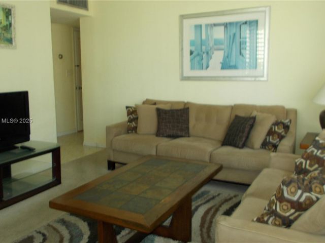 2-bedroom condo for rent in Hallandale Beach - 3161 S Ocean Dr 505 - MondialRealty