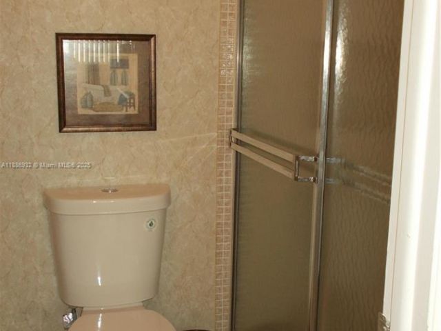 2-bedroom condo for rent in Hallandale Beach - 3161 S Ocean Dr 505 - MondialRealty