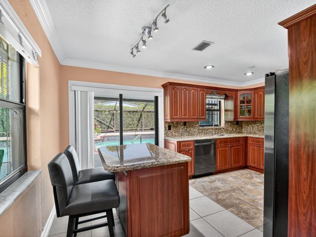 Home for rent at 1035 Soelca Drive - photo 6591868