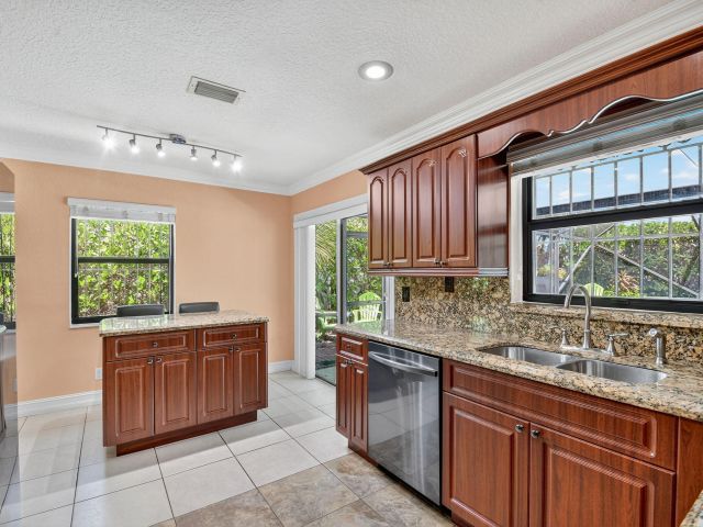 Home for rent at 1035 Soelca Drive - photo 6591872