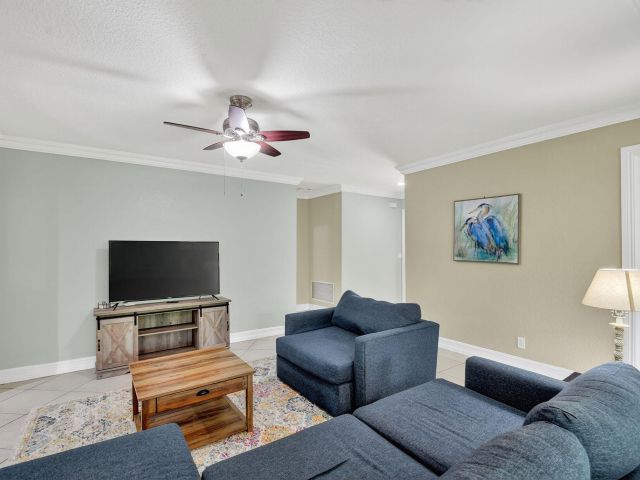 Home for rent at 1035 Soelca Drive - photo 6591877