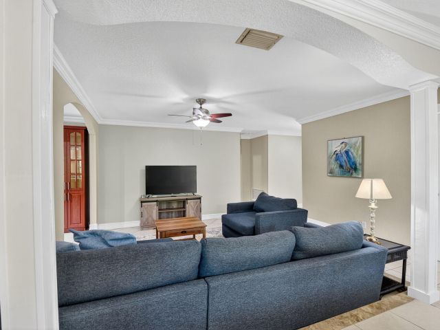 Home for rent at 1035 Soelca Drive - photo 6591878