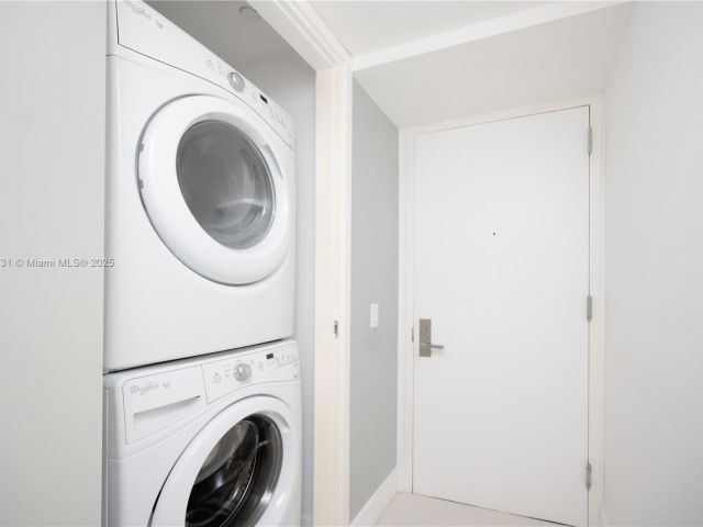 Apartment for sale  Unit #1601 - photo 6596904