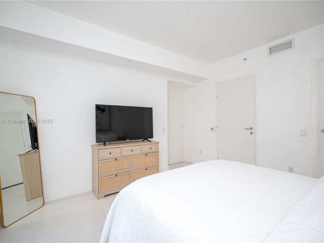 Apartment for sale  Unit #1601 - photo 6596907