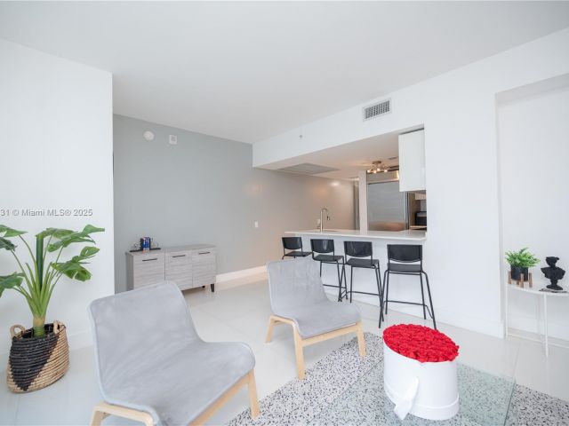 Apartment for sale  Unit #1601 - photo 6596914