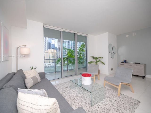 Apartment for sale  Unit #1601 - photo 6596915