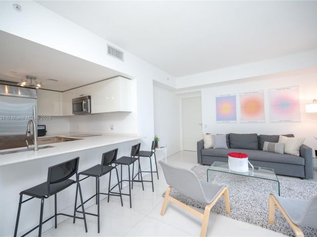 Apartment for sale  Unit #1601 - photo 6596916