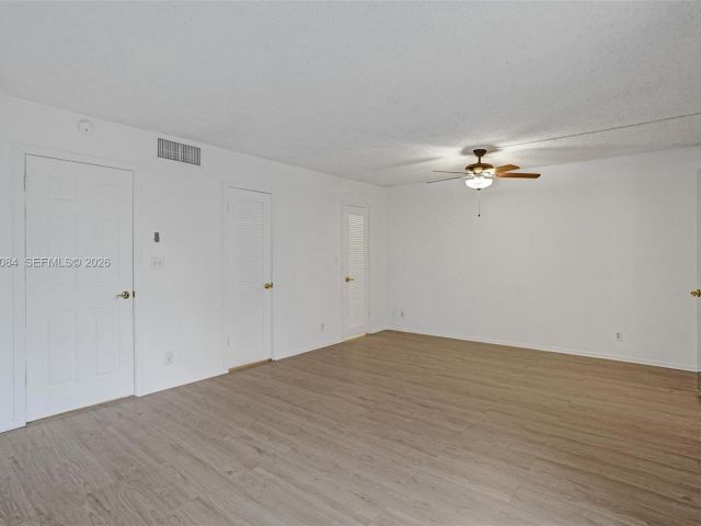 2-bedroom home for sale in Hallandale Beach - 2220 NE 11th St - MondialRealty