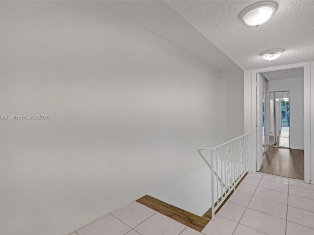 2-bedroom home for sale in Hallandale Beach - 2220 NE 11th St - MondialRealty