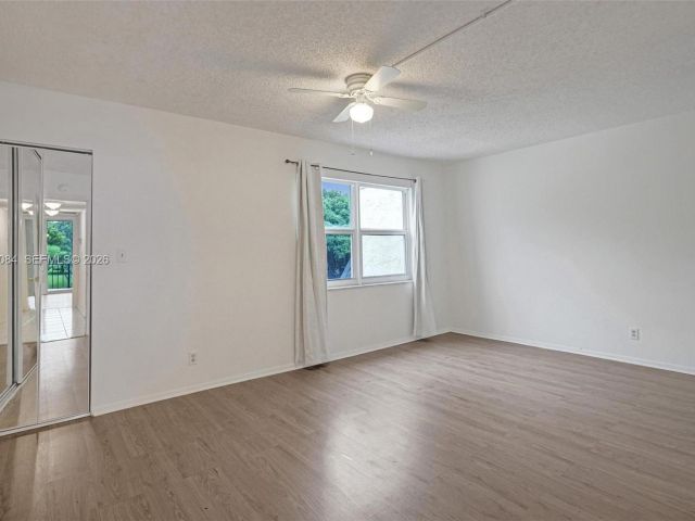 2-bedroom home for sale in Hallandale Beach - 2220 NE 11th St - MondialRealty