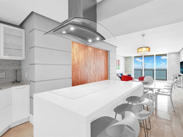 Apartment for rent  Unit #1103 - photo 6601027